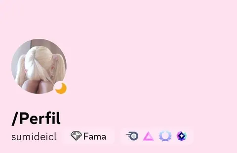 perfil com garota loira de maria chiquinha