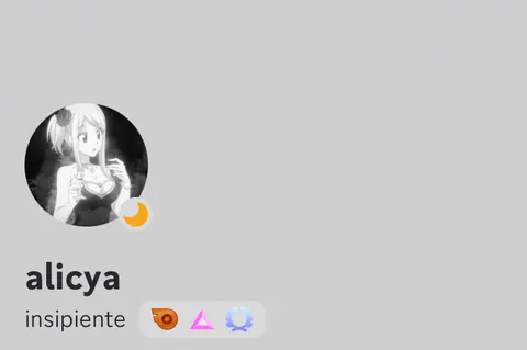 Lucy Heartfilia em preto e branco