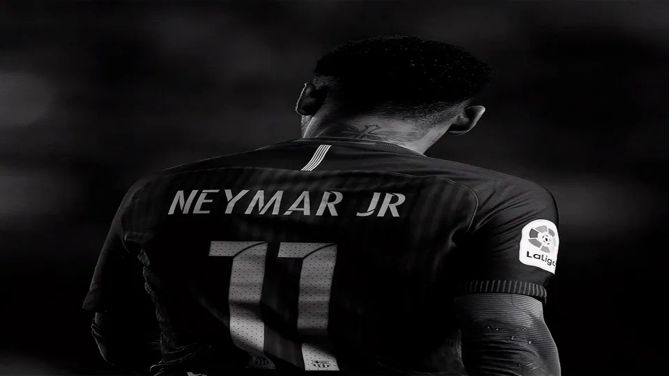 Neymar Jr de costas preto e branco